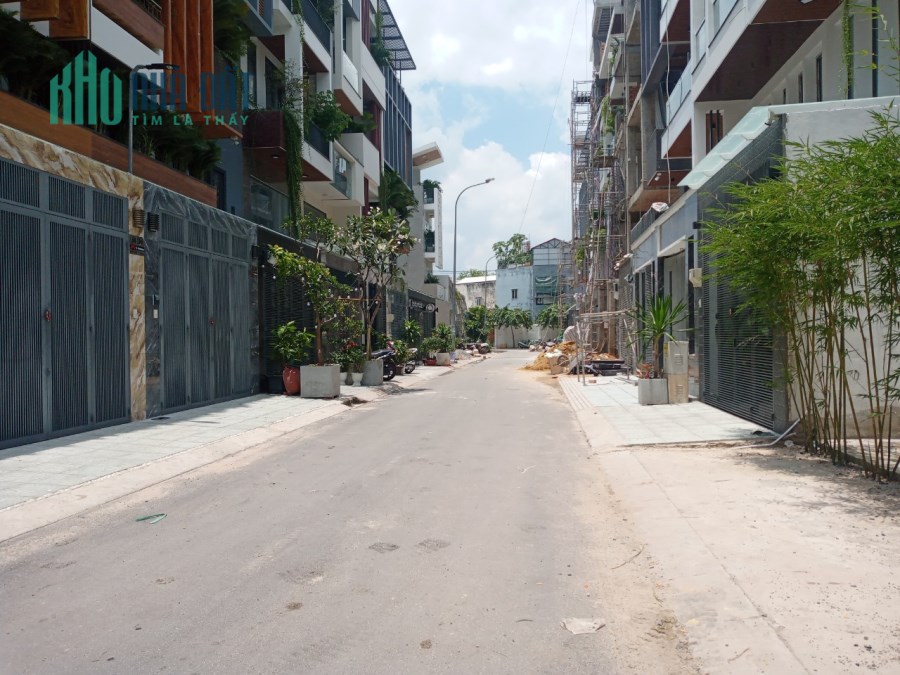 NHÀ ĐẸP 4 TẦNG KHU ĐỒNG BỘ  NGUYỄN TƯ GIẢN - 75M- GIÁ 7  TỶ 6 TL