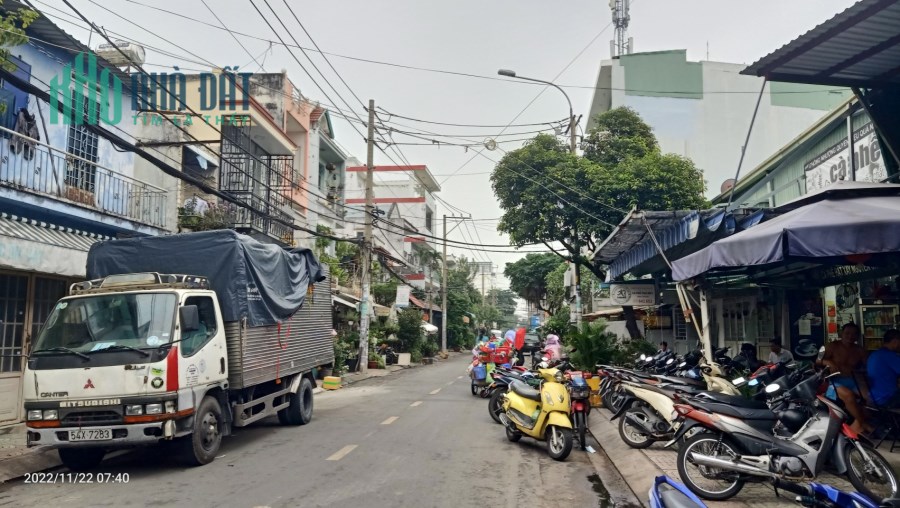 Mặt tiền kinh doanh Lê Lư, Phú Thọ Hoà, TP ngang gần 5m 2T sổ nở hậu giảm giá gần 1 tỷ