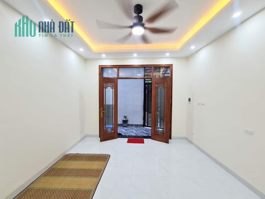 Bán nhà Trương Định, Hoàng Mai, 38.6m*5 Tầng 4 PN giá 3.6 Tỷ