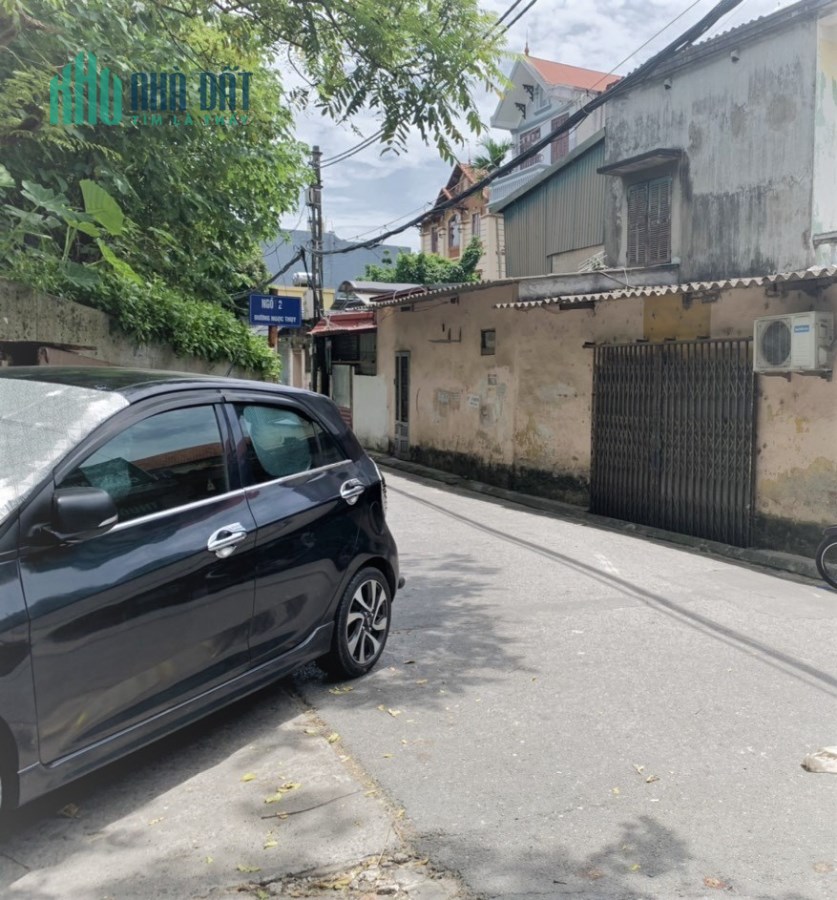 Bán nhà Ngọc Thuỵ Dt 55m, 2 tầng, giá 5 tỷ x.