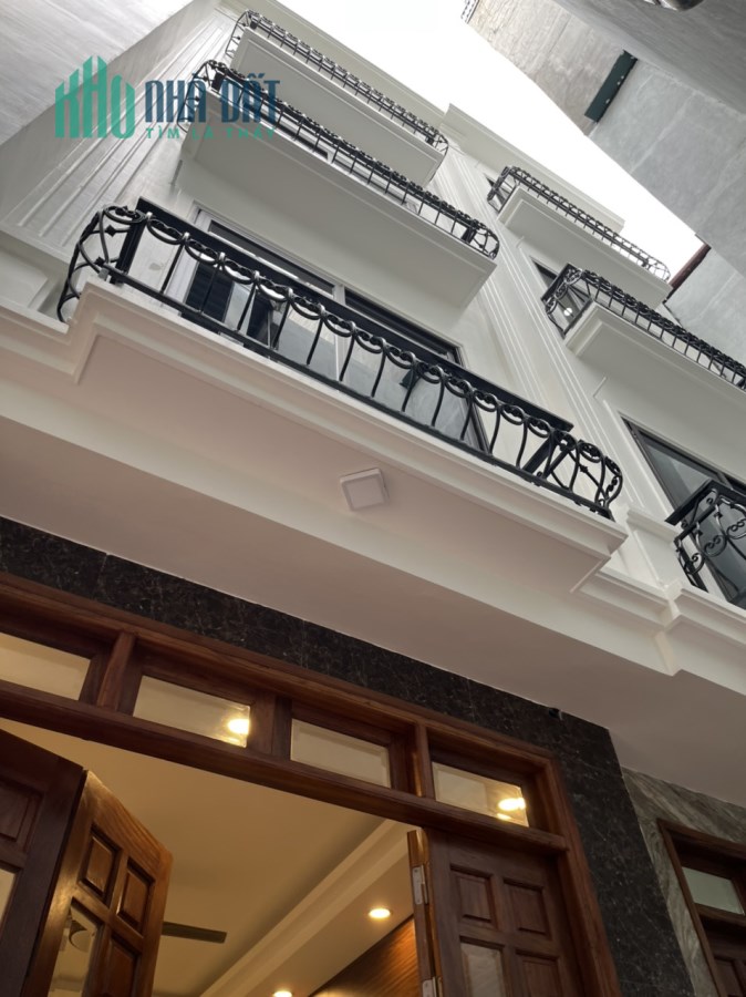Nhà đẹp 32m2 5 tầng mới, Cạnh trường Đại học Công Nghiệp