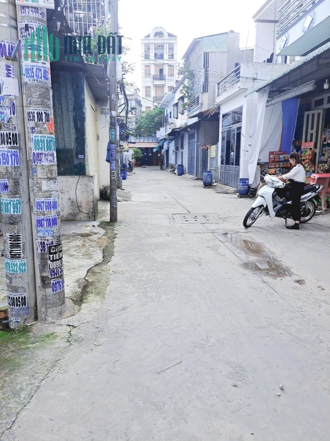 Bán nhà Tân Chánh Hiệp hẻm xe hơi giá tốt