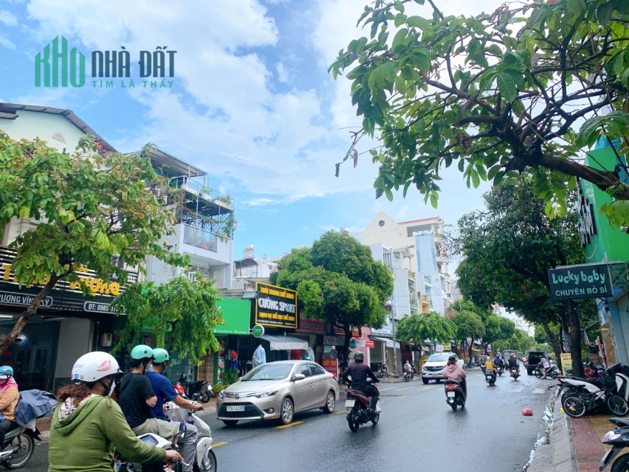 Bán Nhà Mặt Tiền Đường Trương Vĩnh Ký, Phường Tân Thành, Quận Tân Phú, Vị trí đẹp, sáng, sung.