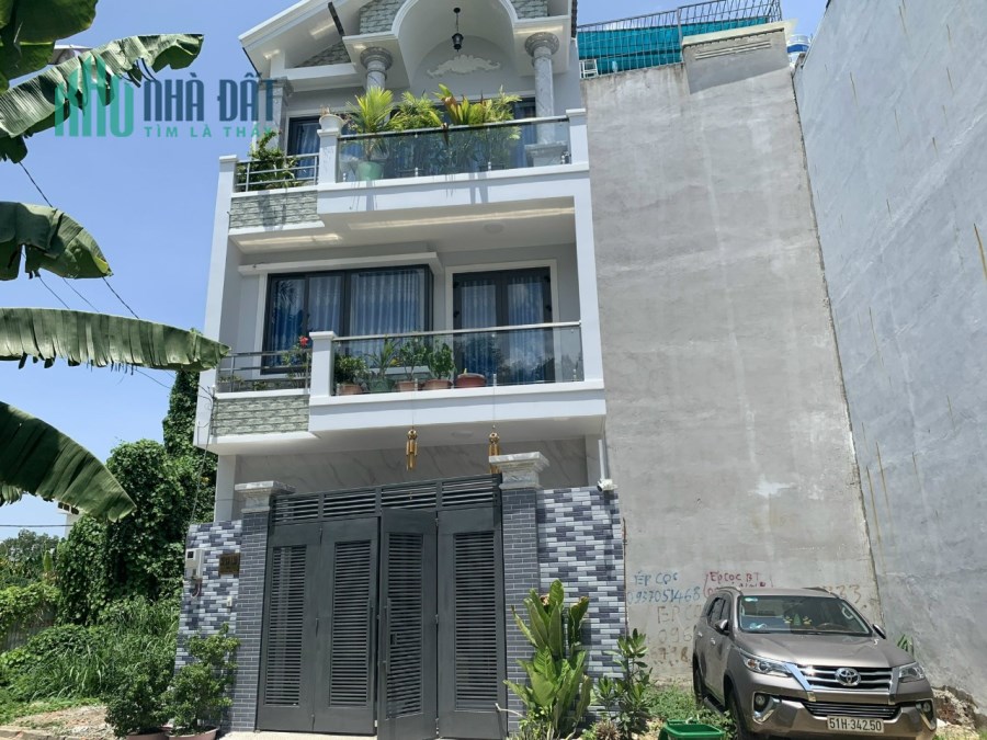 Nhà Xe hơi vào nhà, Đường 27 HBC, 5.7x11m, 4 tầng, 7Tỷ TL