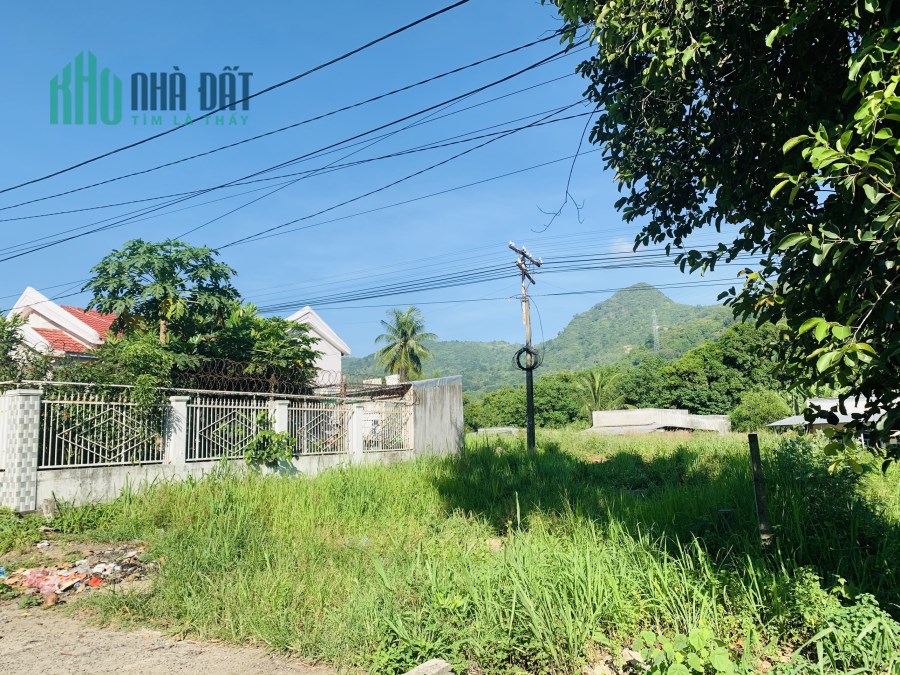 NGỢP NGÂN HÀNG cần bán 830m2 đất mặt tiền Quốc Lộ 1A, Thôn Lương Hoà, Xã Vĩnh Lương. Tp Nha Trang.