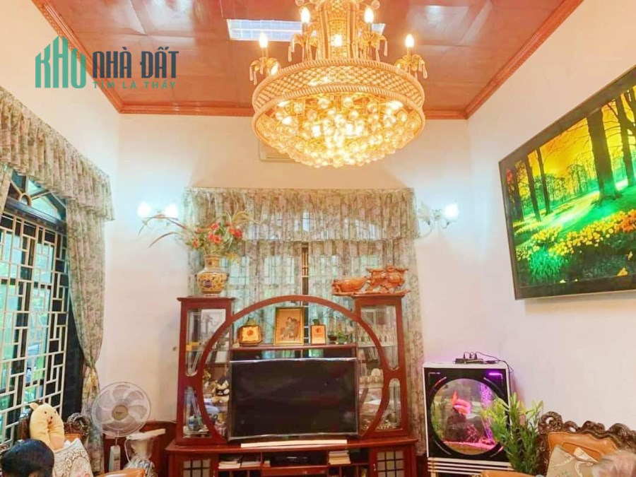 Bán nhà phố Hoàng Cầu, lô góc 3 thoáng sáng rực rỡ 92,22 m2, 38 tỷ