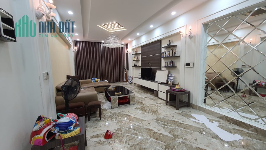 NHÀ MỚI ĐẸP LUNG LINH LAI XÁ HOÀI ĐỨC, ÔTÔ ĐỖ GẦN - DT 37M2/5T - CHỈ 2 TỶ 8