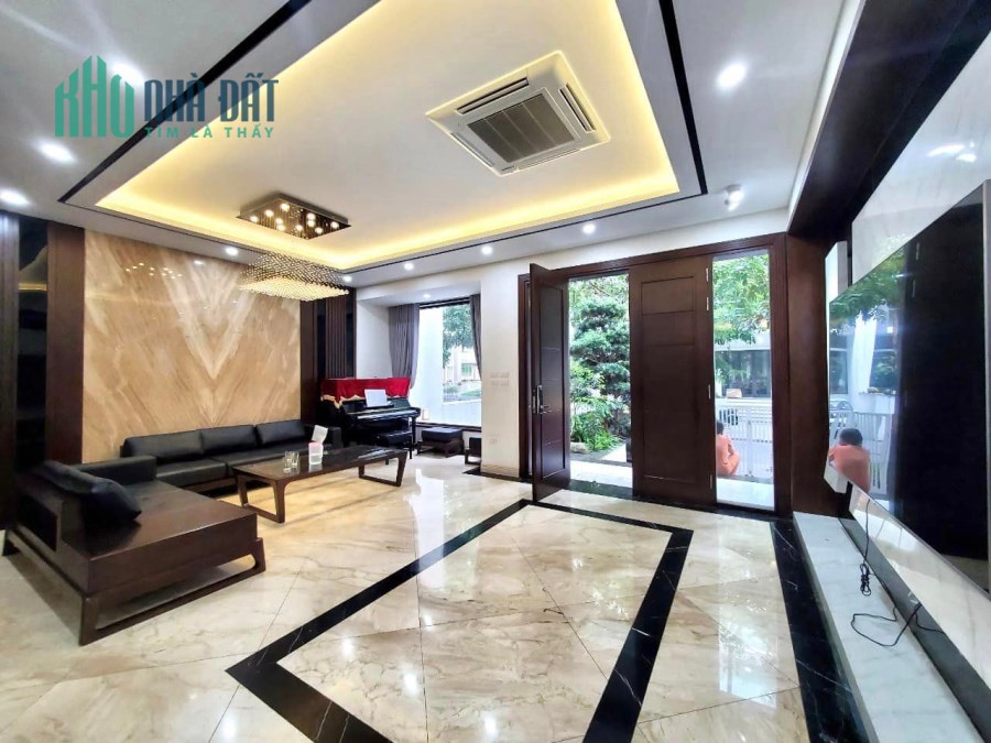 Bán BIỆT THỰ KĐT Xuân Phương 115m, MT20m. LÔ GÓC, OTO TRÁNH, VỈA HÈ. Ở SƯỚNG. 12.2 tỷ.