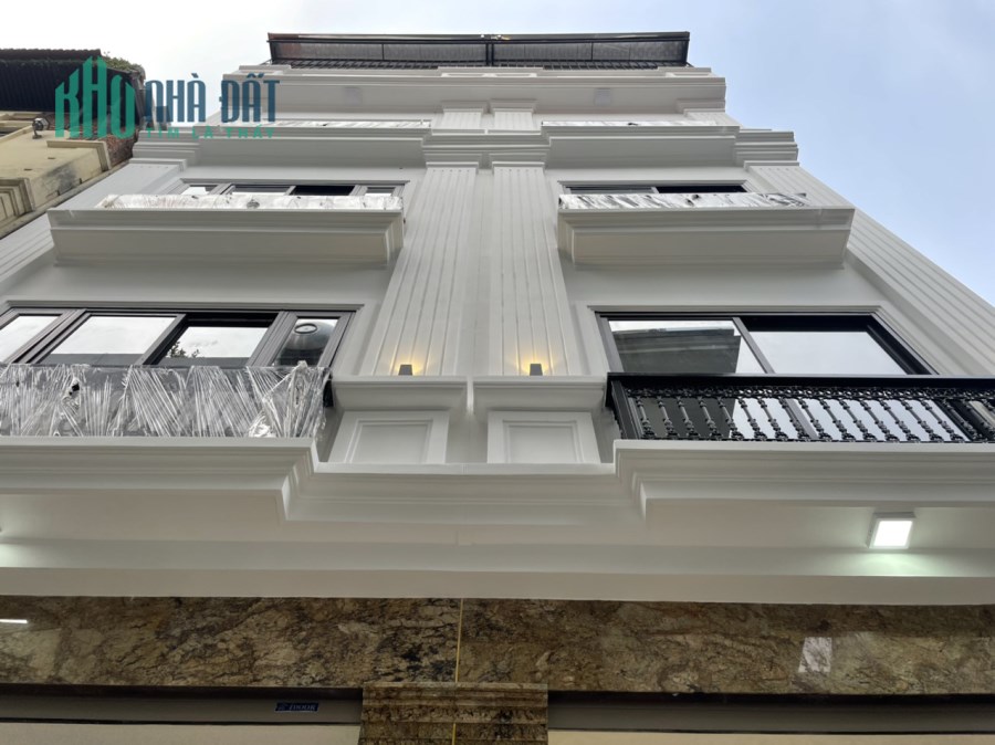 Bán nhà Nguyễn Văn Cừ Dt 30m, 5 tầng giá 4 ty x.