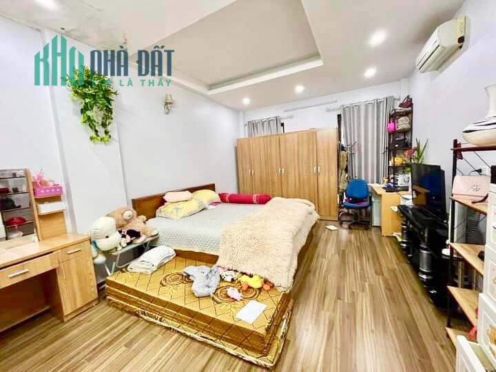 Bán nhà phân lô, Vĩnh Phúc, Ba Đình, ôtô đỗ cửa. DT 36m2, 5 tầng, MT 4m. nhỉnh 5 tỷ.