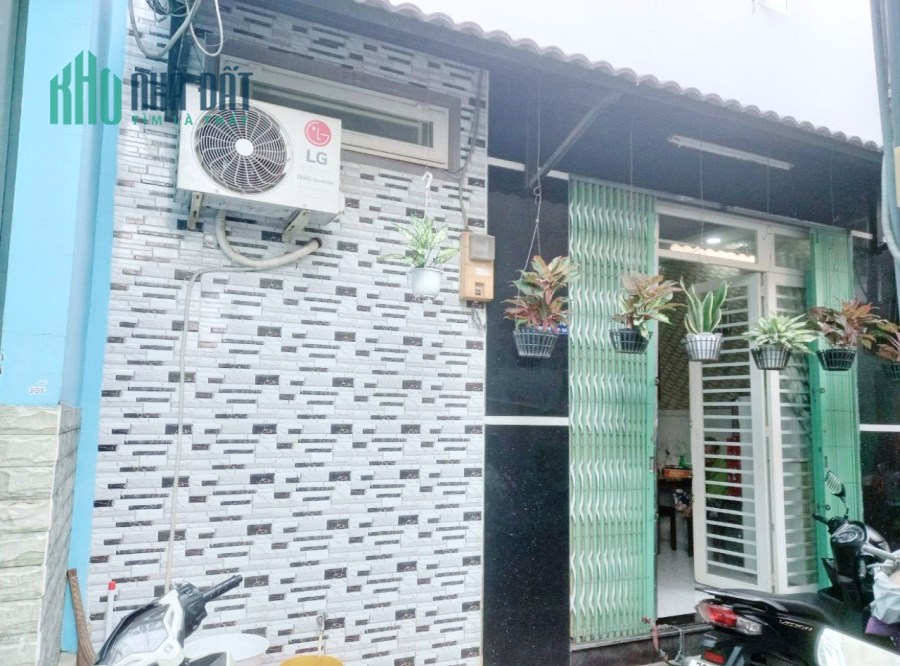 Nhà 3 tầng sát đường Hưng Phú P10, Quận 8 Giá: 3.5 tỷ
