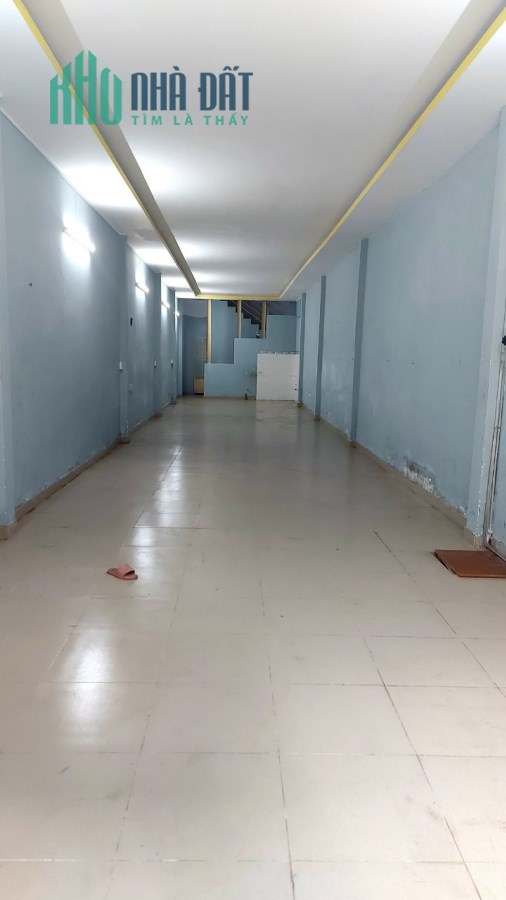Bán nhà Mặt Tiền đường  Hiền Vương - Phú Thạnh - Quận Tân Phú  DT gần 100m2.