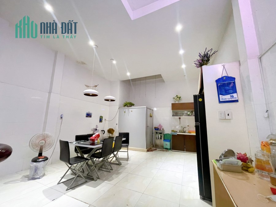 Bán Nhà Mặt Tiền Đường Phan Chu Trinh, Phường Tân Thành, Quận Tân Phú. (5x20m, 4 tấm đẹp)