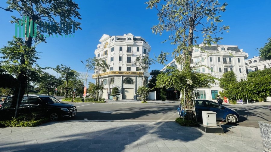 Bán nhà LK Luxury Kiến Hưng hoàn thiện đẹp, 70m2x5T, mt5m giá 11 tỷ