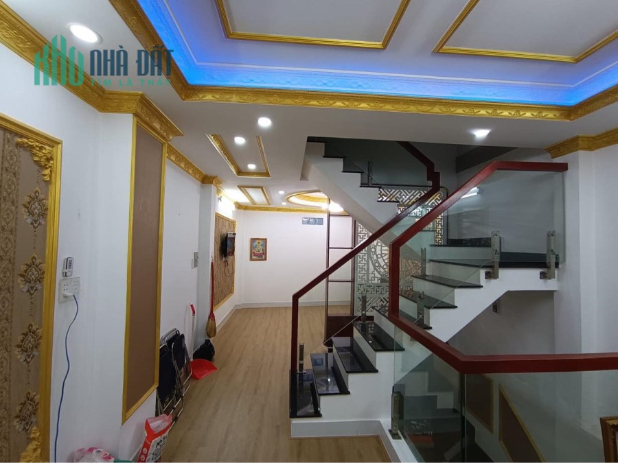 HẺM XE TẢI, SÁT MẶT TIỀN ĐƯỜNG, 4x13M, GIÁ NHỈNH 4 TỶ.