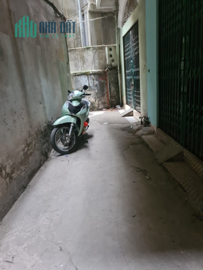 CC cần bán nhà, Phố Quốc Tử Giám, Đống Đa, 39 m2,  MT 3.5 m, nhỉnh 4 tỷ