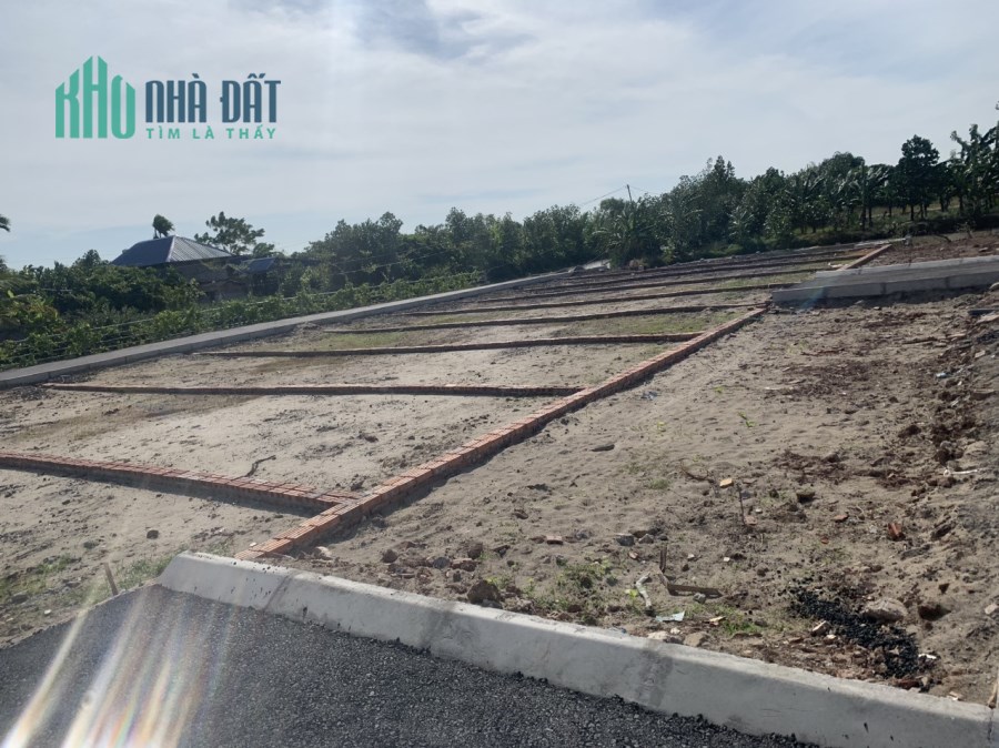 lô góc 2 mặt tiền sẵn sổ giá 688tr