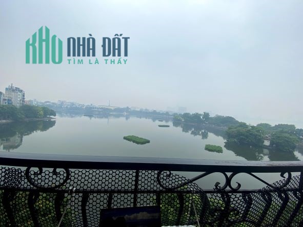 Bán nhà mặt phố Khâm Thiên, Đống Đa, lô góc 3 thoáng, 135m2, 3 tầng, mặt tiền 5m, 29,5 tỷ, TL mạnh,