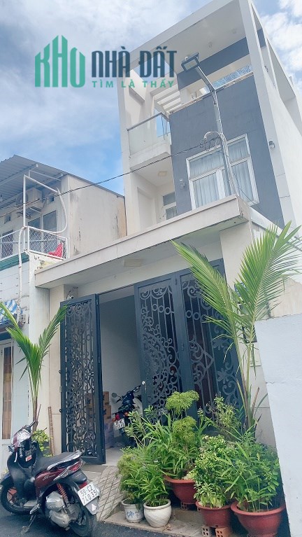 CHÍNH CHỦ CẦN BÁN GẤP CĂN NHÀ QUẬN 2 - THÀNH PHỐ THỦ ĐỨC - GIÁP QUẬN 7 - TP HỒ CHÍ MINH