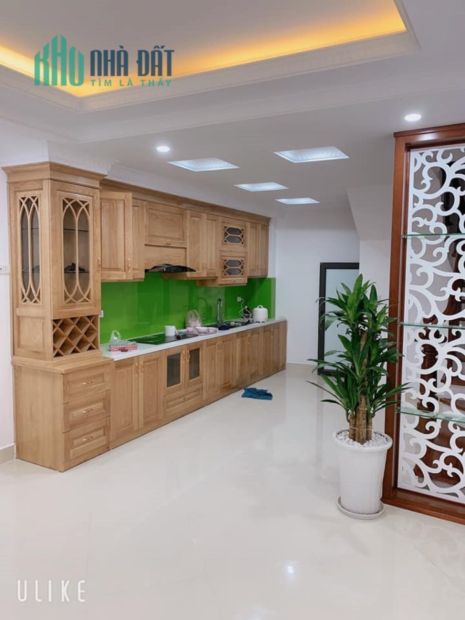 BÁN NHÀ ĐỐNG ĐA PHỐ QUỐC TỬ GIÁM 90M, 5T, MT 7M, THANG MÁY, OTÔ TRÁNH, KD, 21 TỶ, 0937651883.