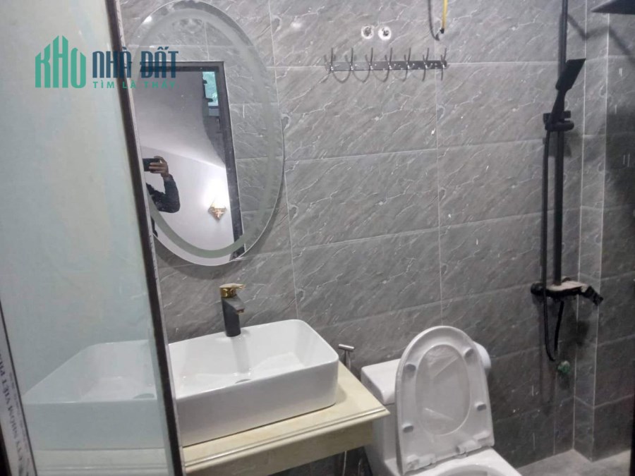 BÁN NHÀ TRƯỚC TẾT XÃ ĐÀN 30M2 x 4T 2.9 TỶ LÔ GÓC