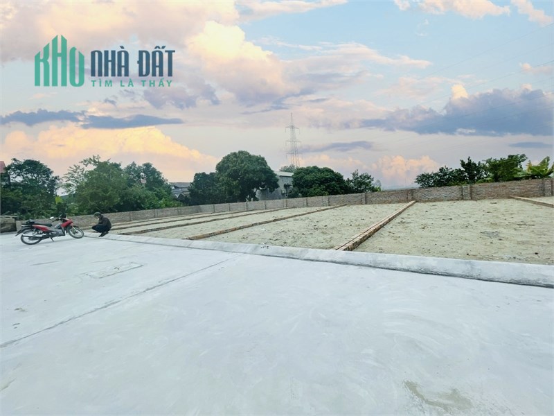 Bán gấp  lô đất có diện tích rộng 76m2, giá chỉ 670tr