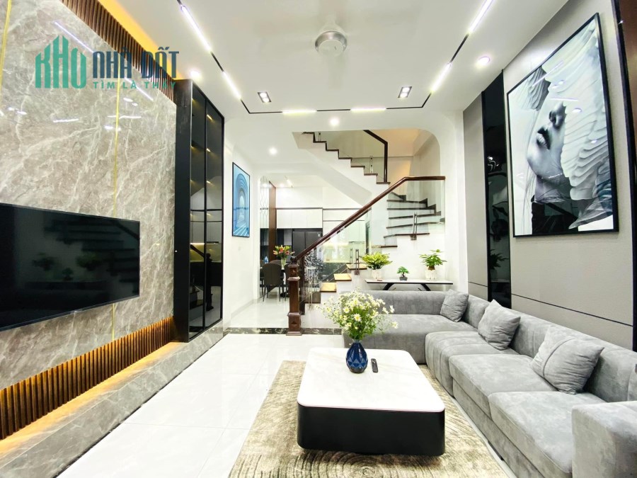 Ngõ 3m. Vài bước mặt phố. Bán nhà Thiên Hiền 60m2*5T. Kiên cố. Rất mới. Hiện đại. Ở ngay