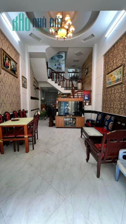 Ngộp quá bán gấp nhà Nguyễn Duy Cung, P12, Gò Vấp, 45m2 4 tầng giá 5 tỷ.