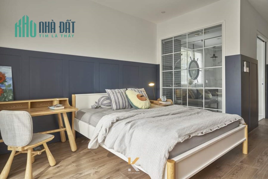 Nhà đẹp Nguyễn Văn Cừ, ô tô, nhỉnh 4 tỷ.