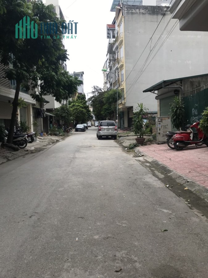Bán Đất Đức Diễn, Bắc Từ Liêm, Phân Lô, Oto, Kinh Doanh, Vỉa Hè. DT 56m2, Giá 7 tỷ.