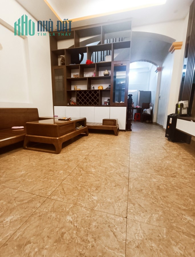 Nhà đẹp Vũ Tông Phan lô góc, mặt ngõ thông ô tô kinh doanh vị trí Vip 38m2*5t, mt4.2m chỉ 4.9 tỷ