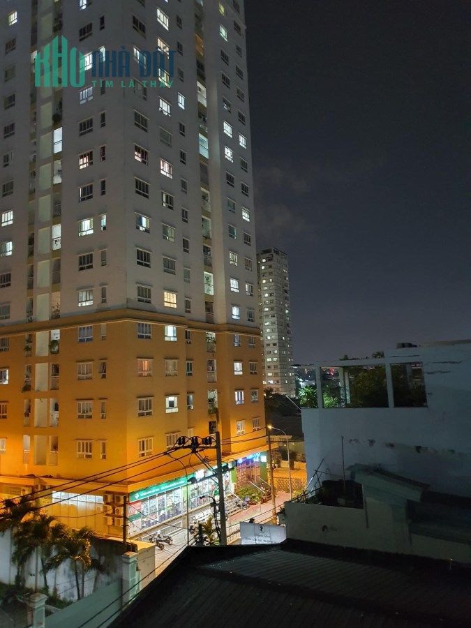 Bán nhà MT Hồng Hà  giao Bạch Đằng - Phổ Quang, 4x20m, 5T, 5PN, 17.9 tỷ
