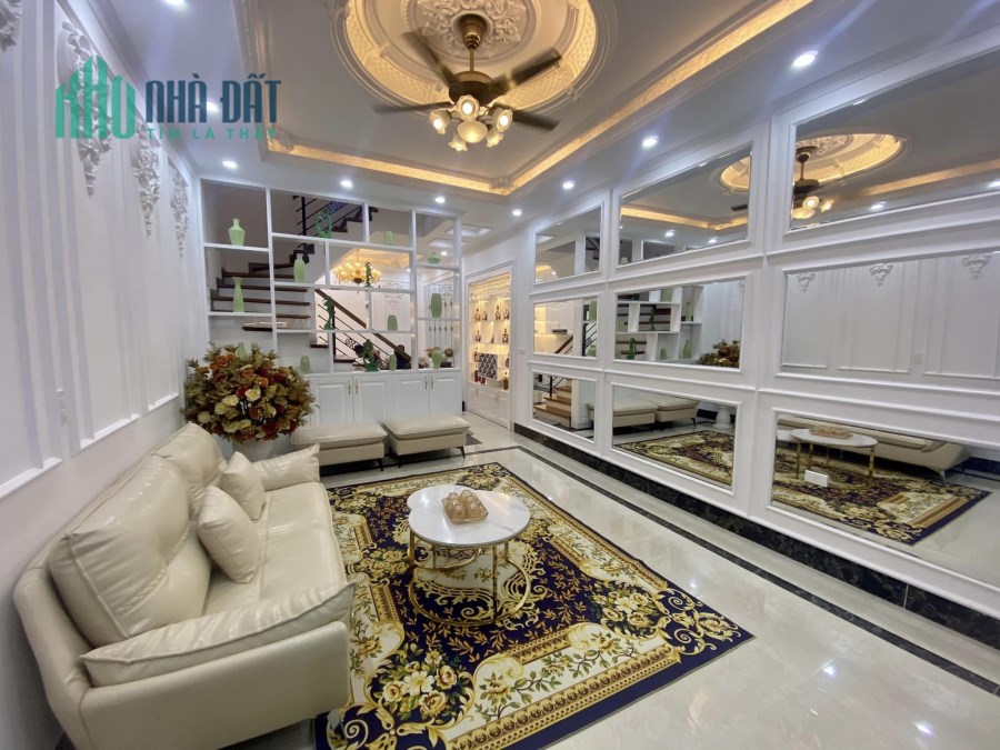 BÁN NHÀ TRƯƠNG CÔNG GIAI CẦU GIẤY, NHÀ ĐẸP THOÁNG, Ở SƯỚNG, NGÕ NÔNG, 45M2 CHỈ 5 TỶ