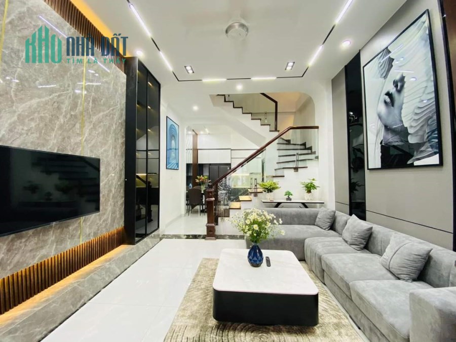 BÁN NHÀ NGÕ 158  NGUYỄN SƠN 45M -5 NGỦ NHÀ MỚI TINH VIEW CHUNG CƯ MỚI  HƠN 5 TỶ
