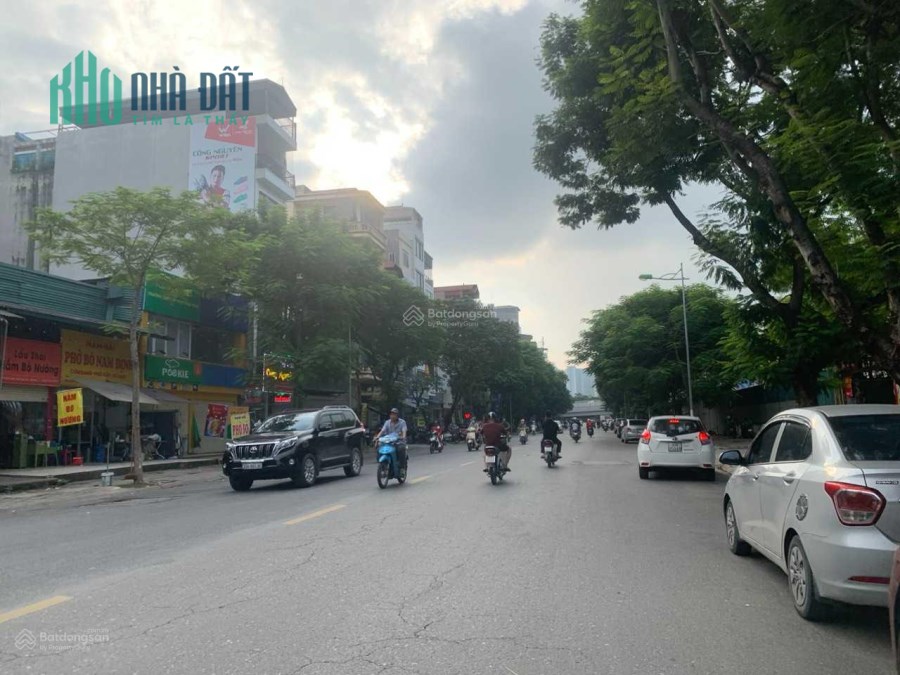Bán nhà phố Dương Quảng Hàm, Cầu Giấy 66m2x5T, MT rộng 6m, Khu quan chức, ôtô tránh.