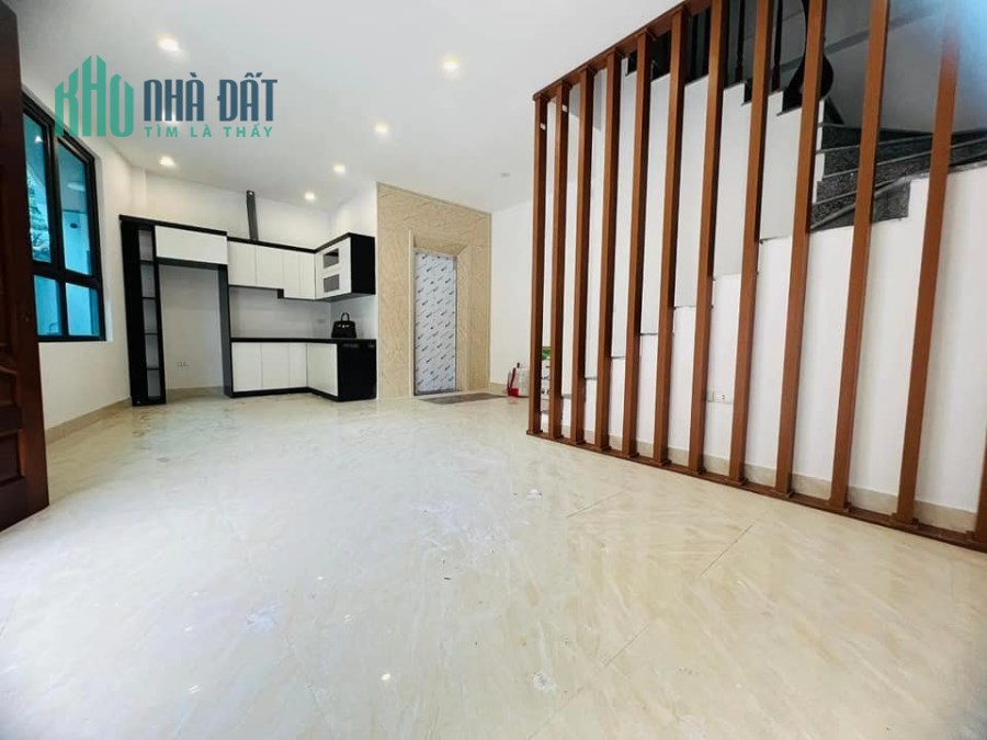 Bán nhà Cầu Diễn 45m2x4 tầng - giá 4 Tỷ - OTO đỗ cửa
