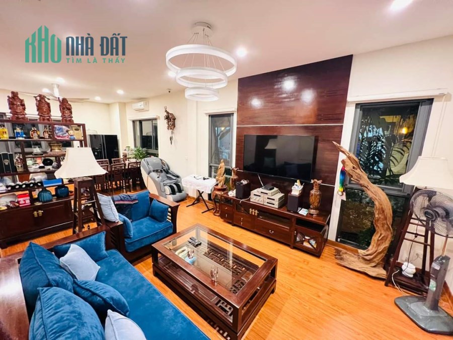 Bán nhà siêu đẹp Nguyễn Văn Huyên, 2 thoáng, ô tô, ở ngay, 75m2, giá 11 tỷ