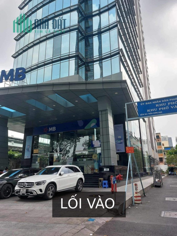 BÁN CĂN HỘ 261 TRẦN HƯNG ĐẠO  TẦNG 1, QUẬN 1 
DIỆN TÍCH 48 M2 CÓ 2 TỶ
