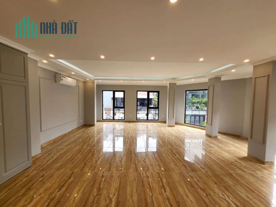 Phố Huỳnh Thúc Kháng, lô góc 7T, Thang máy, thoáng sáng rực rỡ 39.5 tỷ