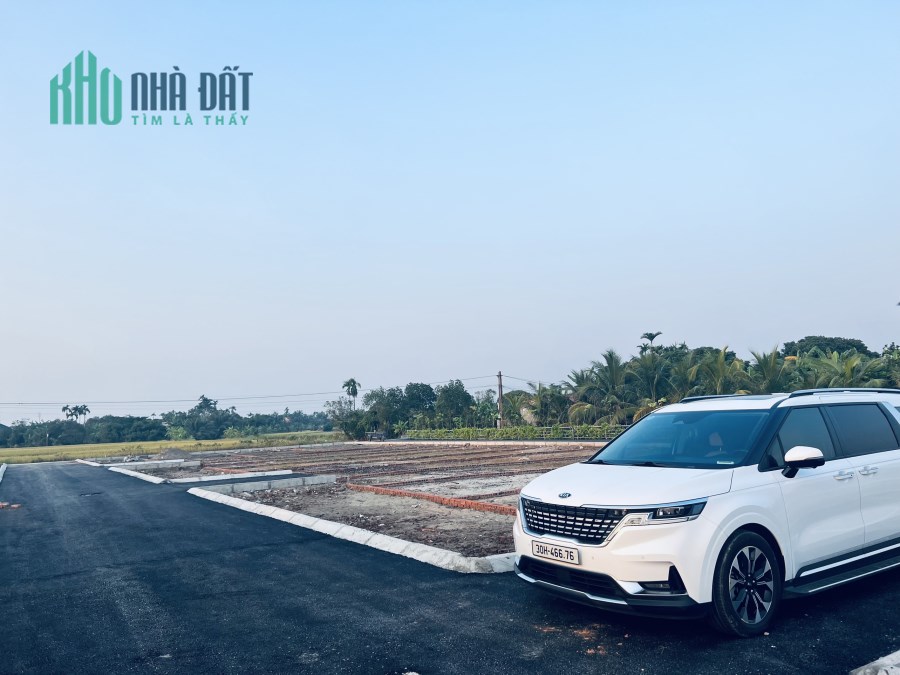 Chính chủ cần chuyển nhượng 2 lô đất liền kề nằm ngay chợ Tân Viê
