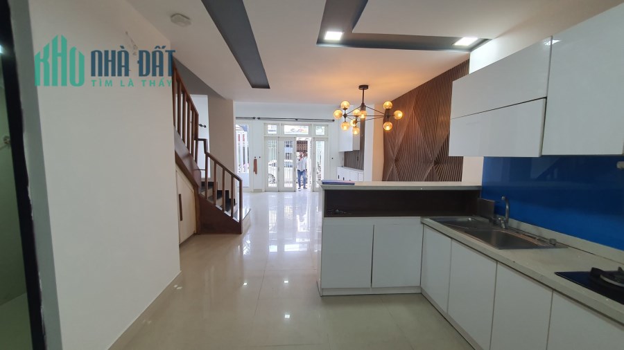 Nhà Mặt tiền Hải Châu, Đào Trí, 75m2, 3 tầng mới đẹp, chất