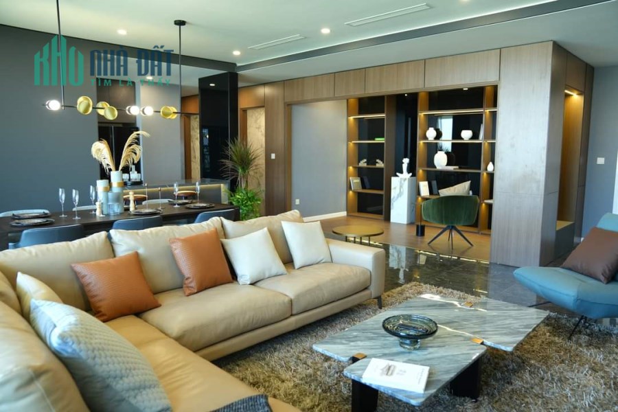 Nhà đẹp kinh doanh, ô tô, Nguyễn Văn Cừ chỉ 6 tỷ