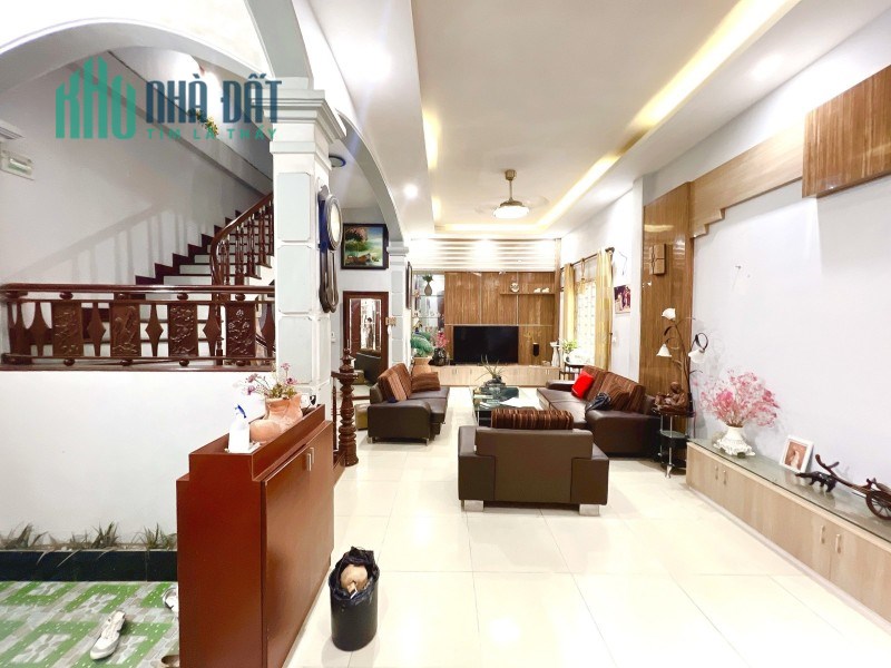 Bán nhà phố Lương Thế Vinh, ngõ ô tô tránh, DT121m2, MT6m, 12.4 tỷ. 0338080356