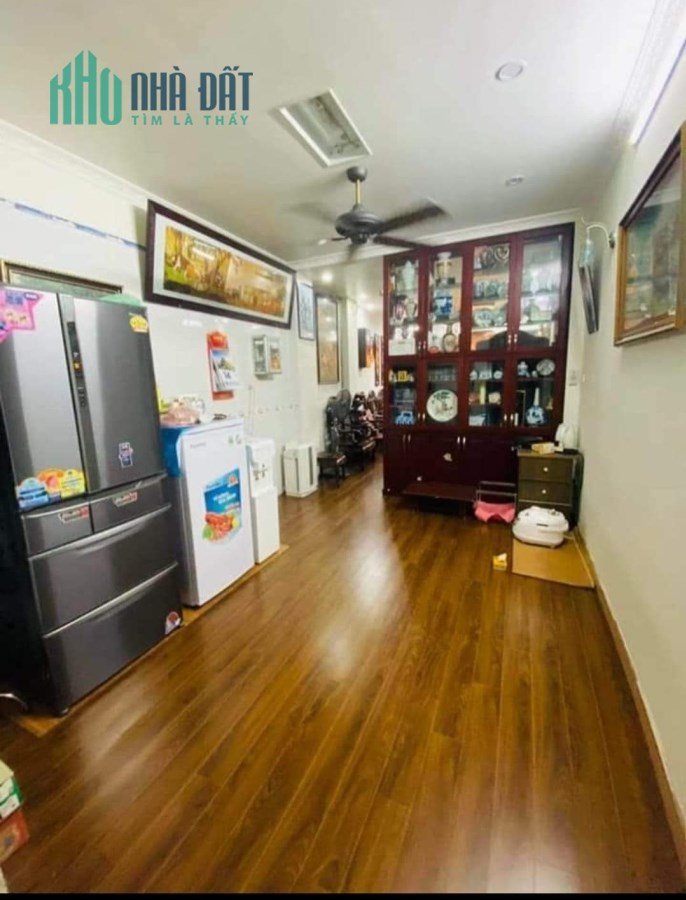 Bán nhà Trung Kính, Cầu Giấy dtsd 65m, 5T nhỉnh 17 tỷ, vỉa hè đá bóng, KD đa dạng