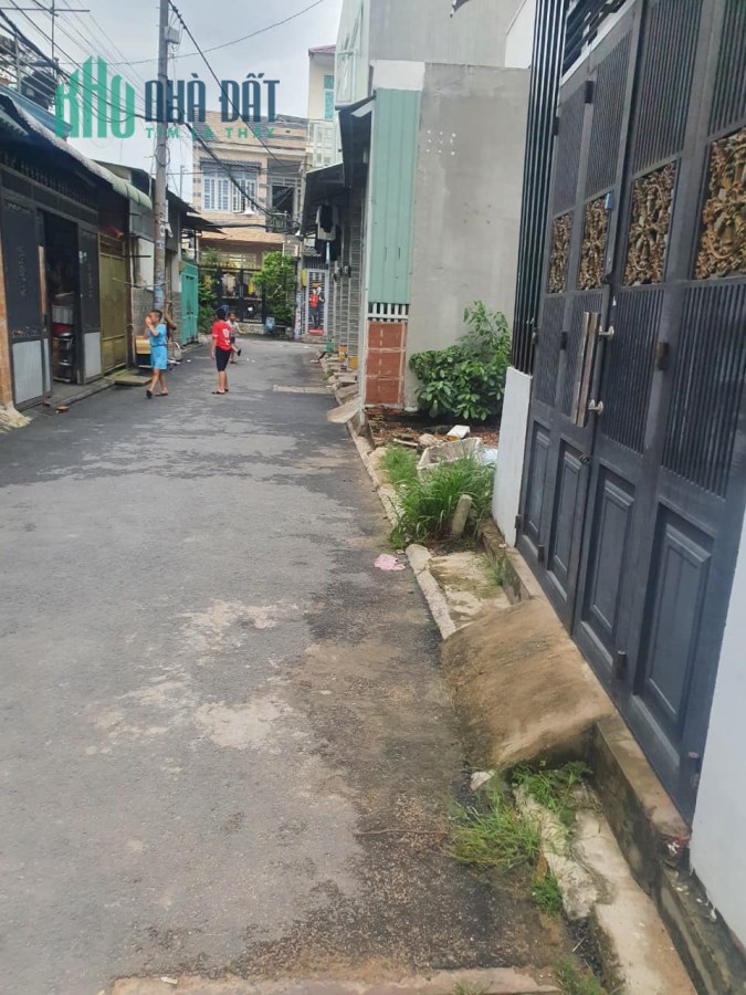 Bán 100m2 đất Bình Chiểu, đường thông xe hơi - nhỉnh 5 tỷ TL.