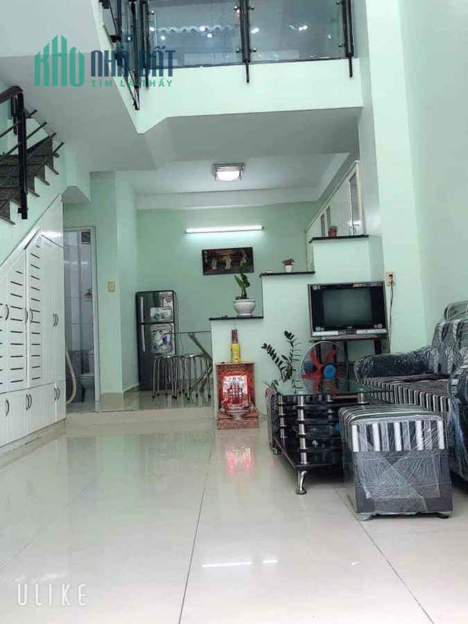 Nhà bán 3 tầng hẻm 109 Dương Bá Trạc P1 Q8 giá 4tỷ6