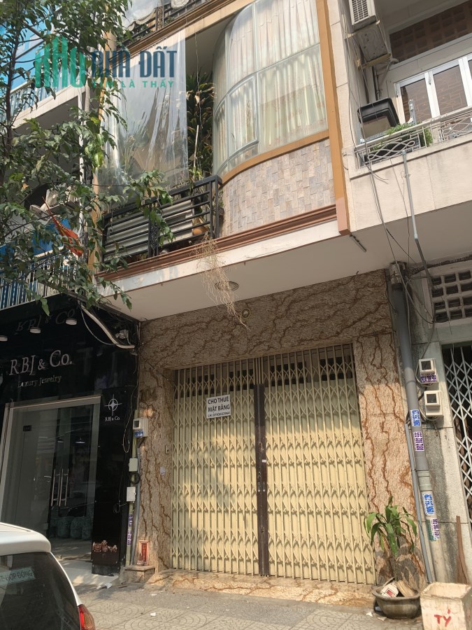 Bán nhà HXH đường Cao Thắng, Quận 10. DT: 6.5x16m,giá 17.8 tỷ TL