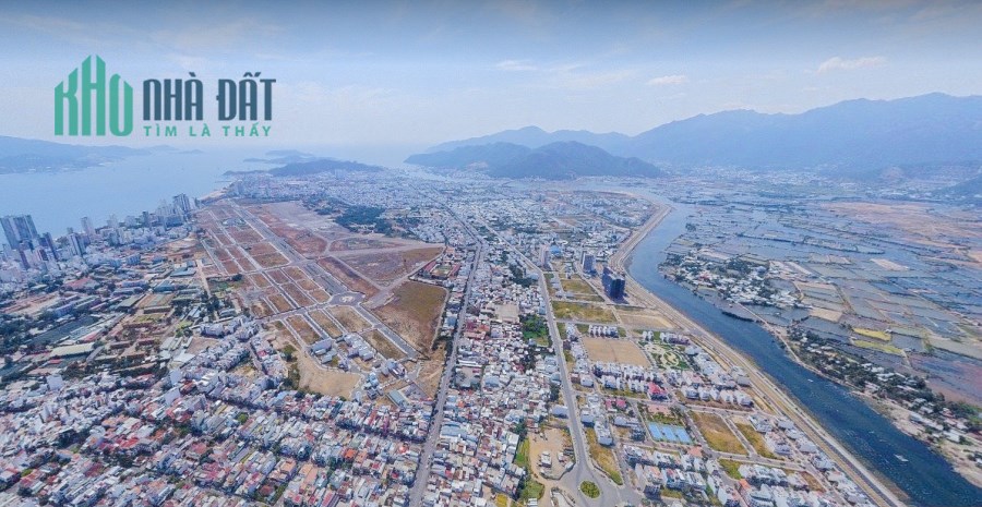 Mua căn hộ CT1 Riverside Luxury Nha Trang với giá chủ đầu tư. LH 0334670293