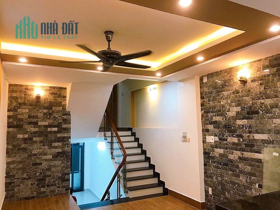 Bán nhà hẻm tải Nguyễn Văn Lượng - 70m2 - 5 tầng - chỉ 10 tỷ 800 - sổ vuông