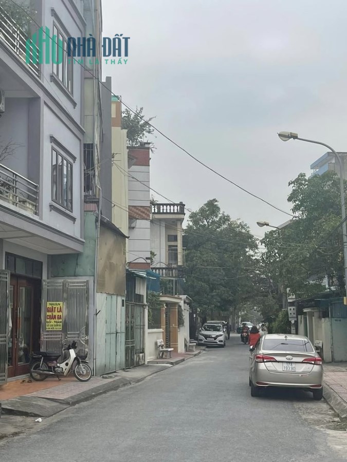 Chính chủ cần bán căn nhà đẹp mặt đường 3,5 tầng tại Phường Quang Trung – Thái Bình